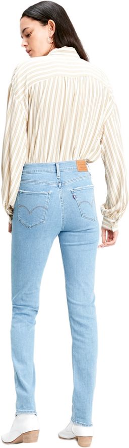 Джинсы женские