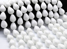 Бусины из агата белого имитация капля с гранями 15*20мм, 39,5см, 20 бусин Радуга камня