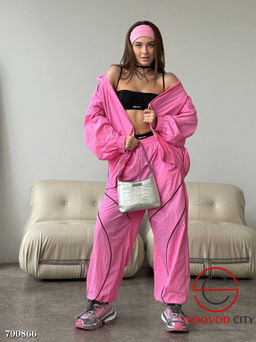 Женский спортивный костюм - Bruno фото 2