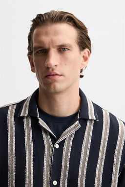 STRIPED TEXTURED SHIRT - Zara фото 5