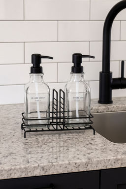 Trendyolmilla Home 2li Siyah Pompal? ve Standl? Mutfakta Kullan?ma Uygun Cam S?v? Sabunluk 500ml TPHSS25SBN00000