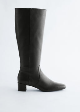 Botas de piel hasta la rodilla con tac?n