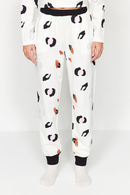 Beyaz %100 Pamuklu Leopar Desenli Sloganl? Tshirt-Jogger Orme Pijama Tak?m? THMAW24PT00211 - Trendyolmilla фото 7
