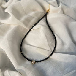 Чокер из черной Шпинели со вставкой "Сердце" огранка