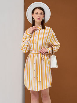 Платье-рубашка оверсайз из однотонного штапеля