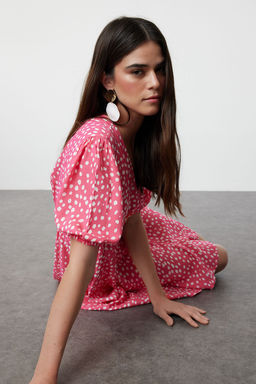 Pembe Cicekli Mini Skater Form Kruvaze Yaka Dokuma Elbise TWOSS24EL01074 - Trendyolmilla фото 2