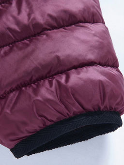 Куртка женская удлинённая стёганая с капюшоном и графеновой подкладкой бордового цвета 9628_1Bo