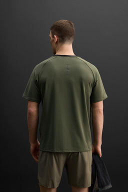 TRAINING TEXTURED T-SHIRT - Zara фото 12