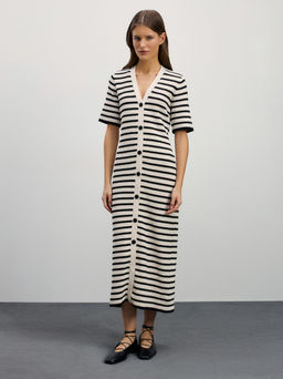 Вязаное платье миди в полоску / Zarina  фото 2