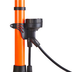 Насос напольный с регулируемым манометром COMIRON BORA, стальной корпус, 650*38мм, 737 см3, 8 бар, 120 psi., стальной шток 12мм, 848 гр. /уп 10/ - Галеонтрейд фото 18