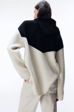 Jersey de lana con cuello asimetrico - H&m фото 4