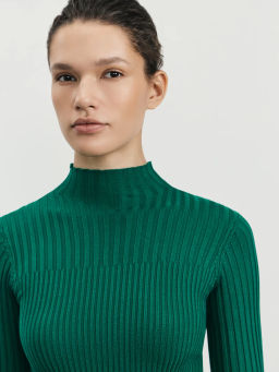 Вязаный лонгслив из вискозы / Zarina