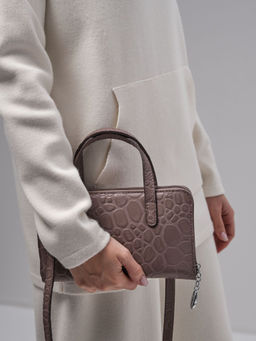 Сумка кожаная Azaro 30850 фиолетовый шопот