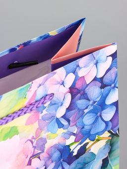 Цена за 2 шт. Пакет подарочный ламинированный вертикальный Мир фиалок, 18?22.3?10 см