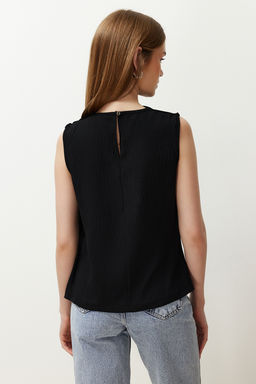 Trendyolmilla Ekru Buzgu Detayl? Bisiklet Yaka Kolsuz Dokuma Bluz TWOSS24BZ00343 фото 16