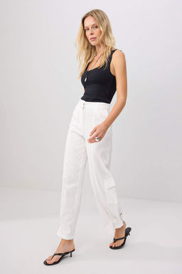Beyaz Gabardin Kargo %100 Pamuk Pantolon TWOSS26PL00182