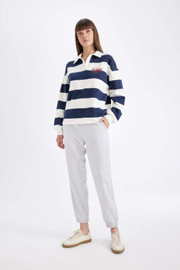 Плотный свитшот с принтом и воротником-поло Relax Fit - Defacto фото 2