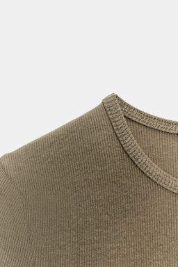 CAMISETA RIB / Verde gris - Zara фото 6