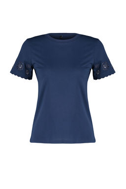 TRENDYOLMILLA Lacivert Brode Detayl? Regular/Basic Kal?p Orme T-Shirt TWOSS24TS00068  фото 6