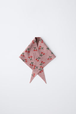 CHERRY TRIANGULAR KNIT SCARF