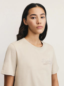 Базовая футболка с вышивкой / Zarina  фото 3