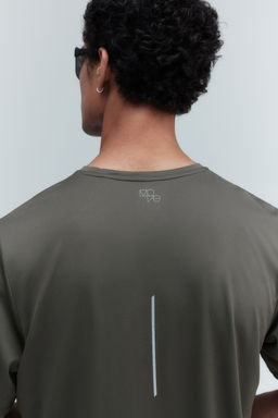 Camiseta de correr en DryMove Regular Fit - H&m фото 5