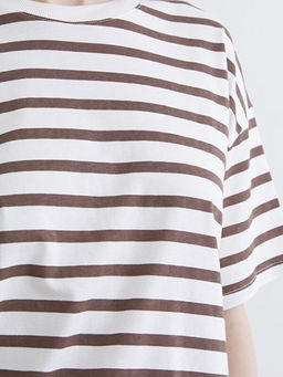 Bisiklet Yaka ?izgili Kad?n Ti??rt