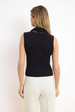 Siyah Fitted/Vucuda Oturan Kolsuz Baglama Detayl? Crop/K?sa Pamuklu Esnek Orme Bluz TWOSS26BZ00110 - Trendyolmilla фото 3