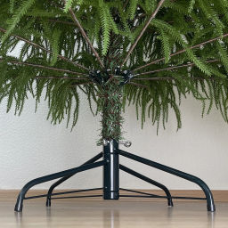 Ёлка 210 см "Хвойные лапки" резина (672 ветки)