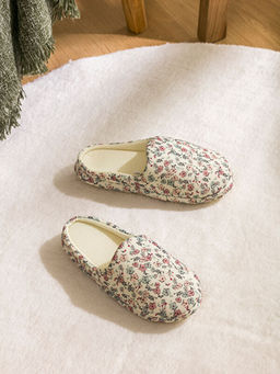 ?i?ek Desenli Kad?n Ev Terli?i