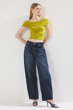 Trendyolmilla Siyah Carmen Yaka Fitted/Vucuda Oturan Orme Bluz TWOSS25BZ00126  фото 13