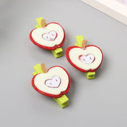 Цена за 2 шт. Декор для творчества дерево, фетр «Прищепка. Половинка яблока», набор 3 шт., 1.3×3.5×4.8 см