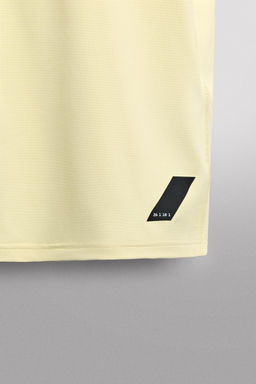CAMISETA T?CNICA B?SICA / Amarillo claro