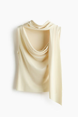 Top drapeado con detalle efecto fular