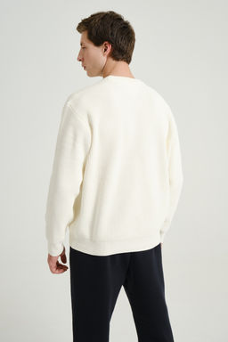 Свитер Бежевый