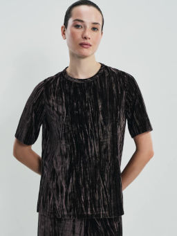 Футболка с коротким рукавом из бархата / Zarina