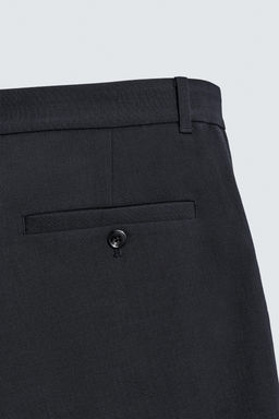BERMUDA PLIEGUES TRAJE RELAXED FIT / Marino oscuro