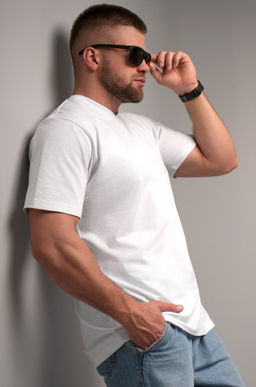 Мужская футболка больших размеров c V-вырезом Happyfox