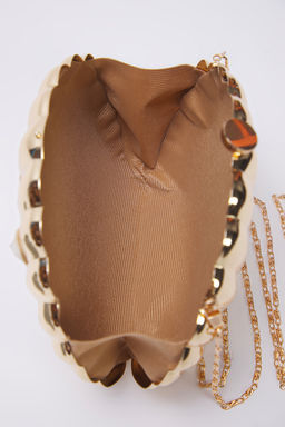 Trendyolmilla Shoes Metalik Alt?n Deniz Kabugu Abiye Kad?n S?k Mini Clutch El Cantas? TAKSS25OC00063