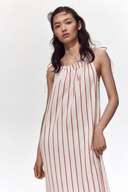 Vestido efecto arrugado con tirantes de lazo - H&m фото 5