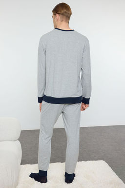 TRENDYOL MAN Erkek Gri Regular Fit Kontrast Ribanal? Orme Pijama Tak?m? TMNAW25PT00010 - Trendyolmilla фото 4