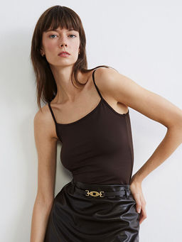 Kare Yaka Kad?n Atlet