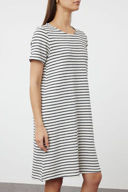 Ekru Mini Triko Cizgili Elbise TWOSS24EL01041 - Trendyolmilla фото 4