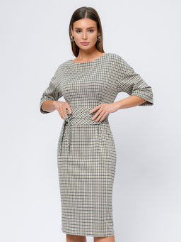 Платье бежевого цвета в клетку длины миди с широким поясом