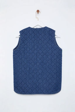 Trendyolmilla Mavi Onden Baglamal? Kapitone Denim Yelek TWOSS25YE00000  фото 7