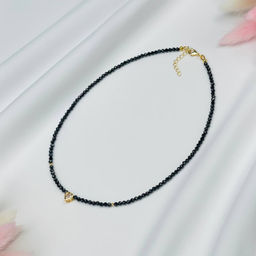 Чокер из черной Шпинели со вставкой "Сердце" огранка