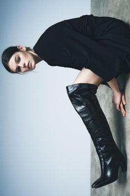 LEATHER XL HEELED BOOTS LIMITED EDITION