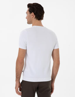 Beyaz Slim Fit Bisiklet Yaka Triko T-shirt