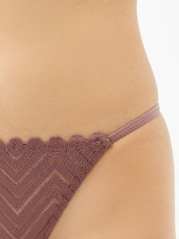 Цена за 2 штуки! Трусы женские стринги в коричневом цвете кофейная роза 412508 - Mark formelle фото 5
