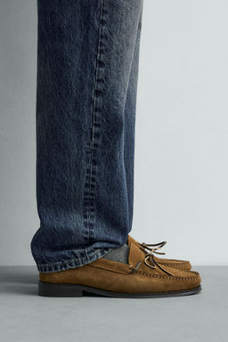 MOCASIN VESTIR PIEL / Beige